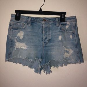 Hollisters jean shorts with rips size w29